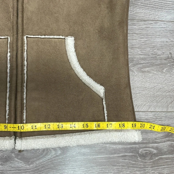 Ann Taylor Loft Faux Suede Sherpa Collared Vest M - Picture 7 of 13